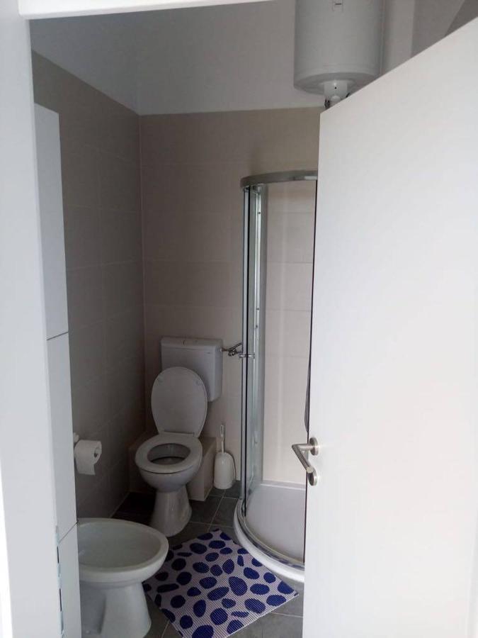 Apartmani Sol Vlasici Đảo Pag Ngoại thất bức ảnh