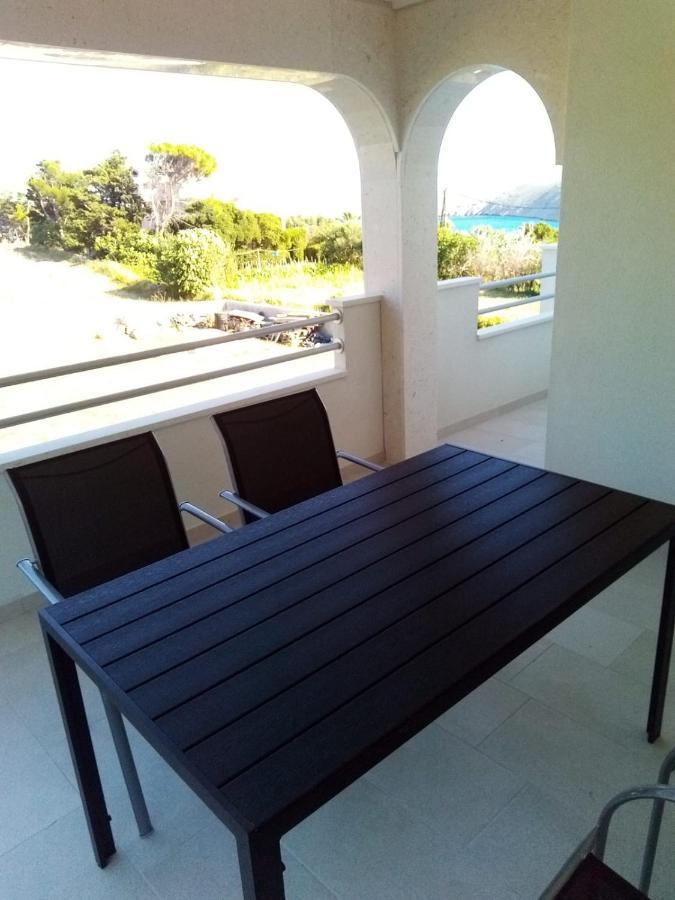 Apartmani Sol Vlasici Đảo Pag Ngoại thất bức ảnh